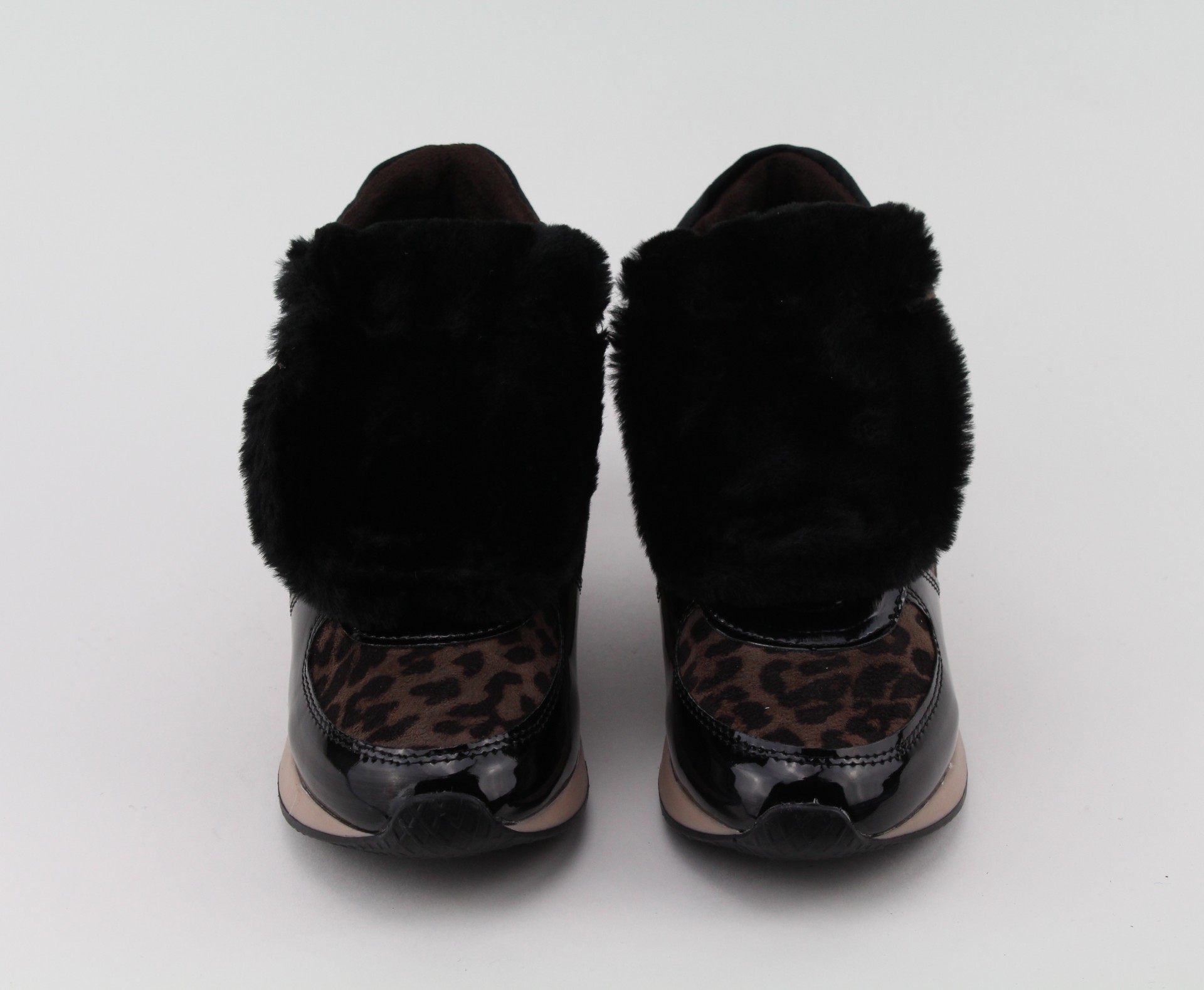 B3D barna telitalpú női sneaker B3D barna telitalpú női sneaker