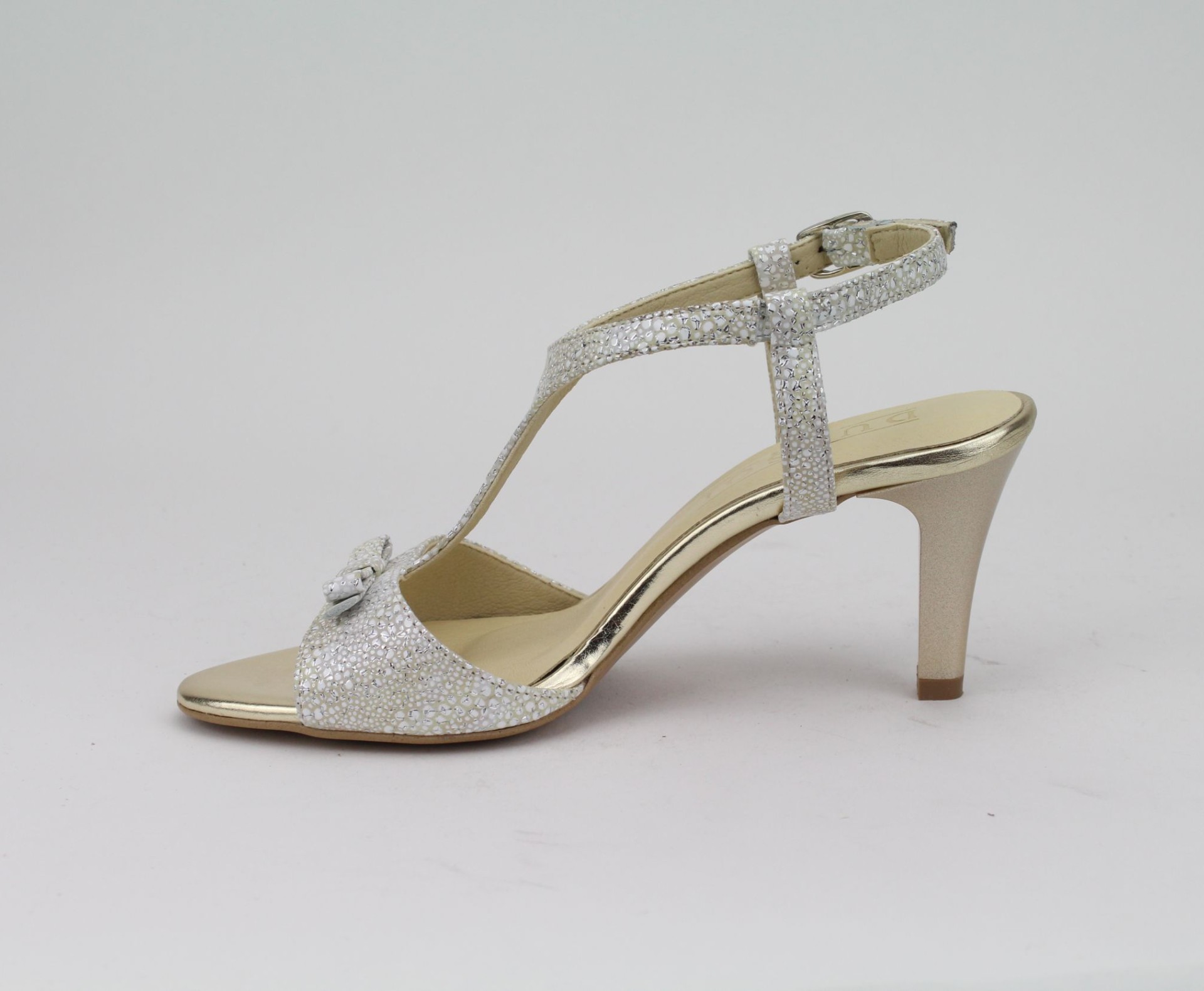 DUZSOL ezüst-arany magassarkú női szandál