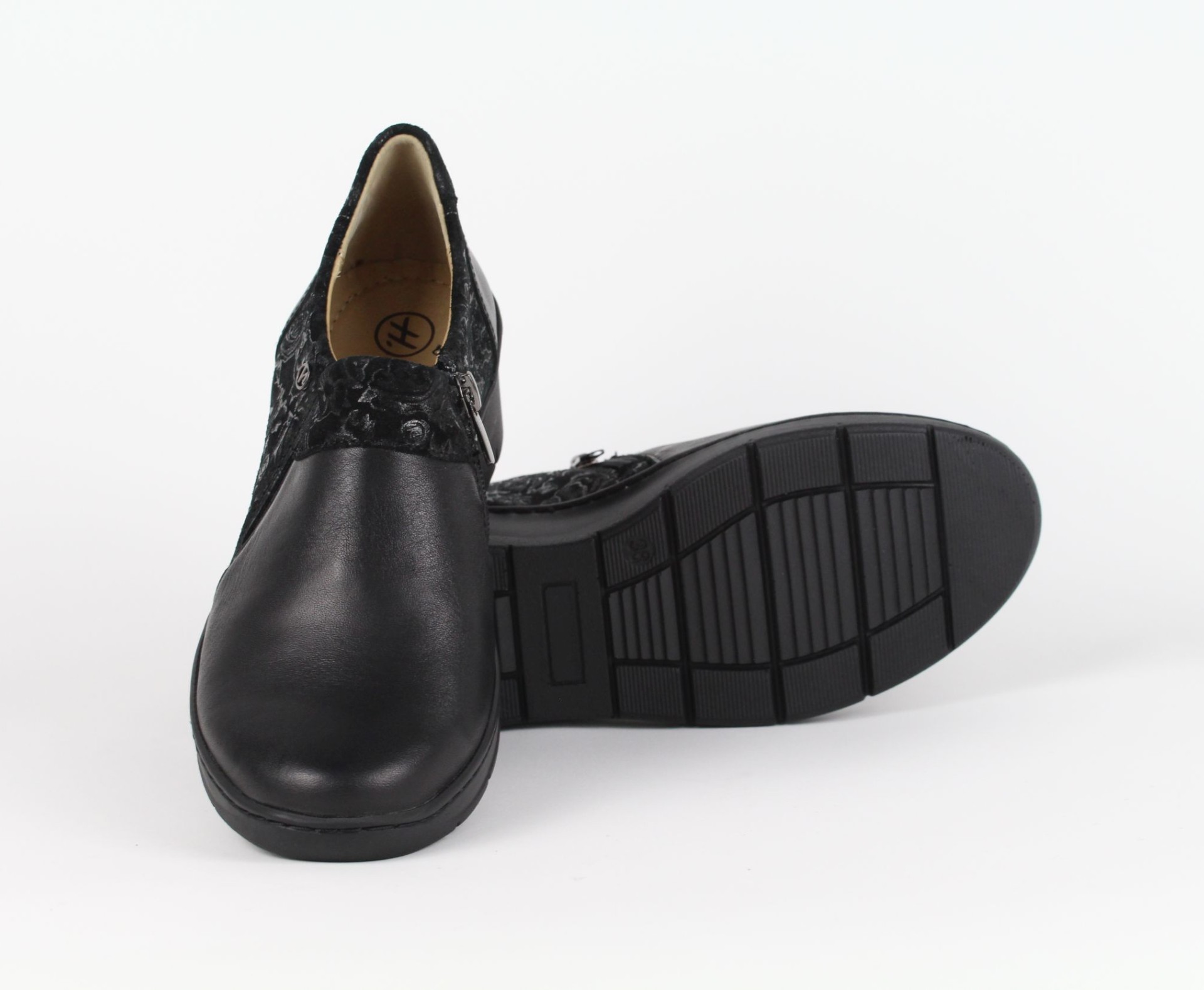 HELIOS fekete női bőr cipő