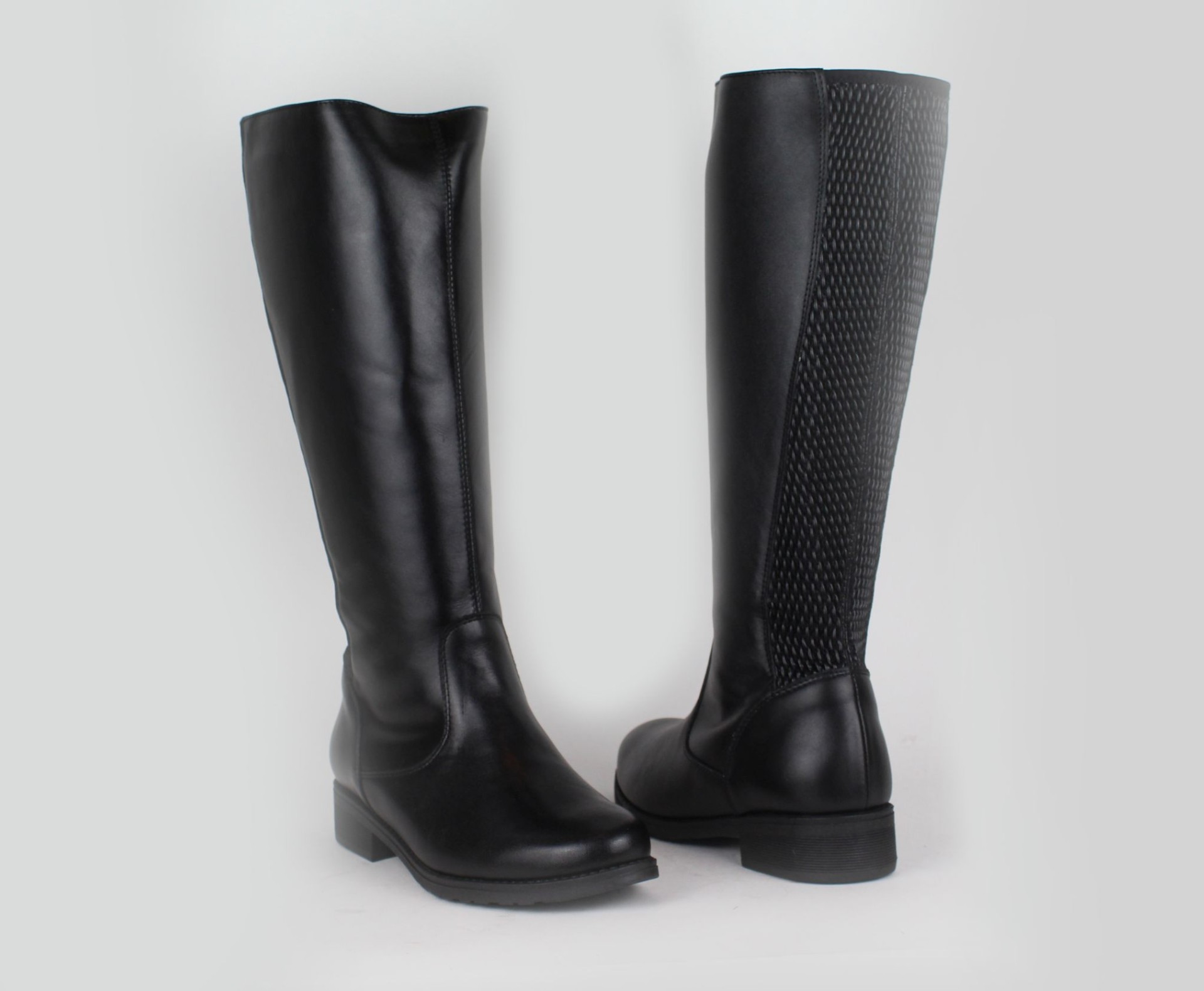 BIOBUT fekete női bőr hosszú szárú csizma