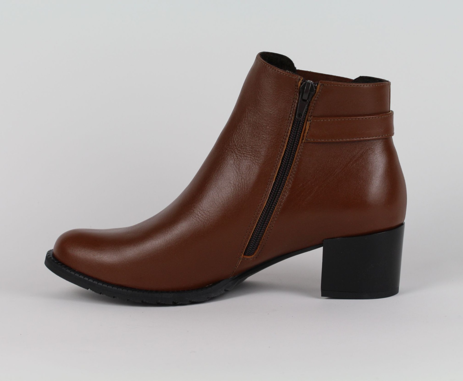 DUZSOL női barna magassarkú bőr bokacsizma DUZSOL női barna magassarkú bőr bokacsizma