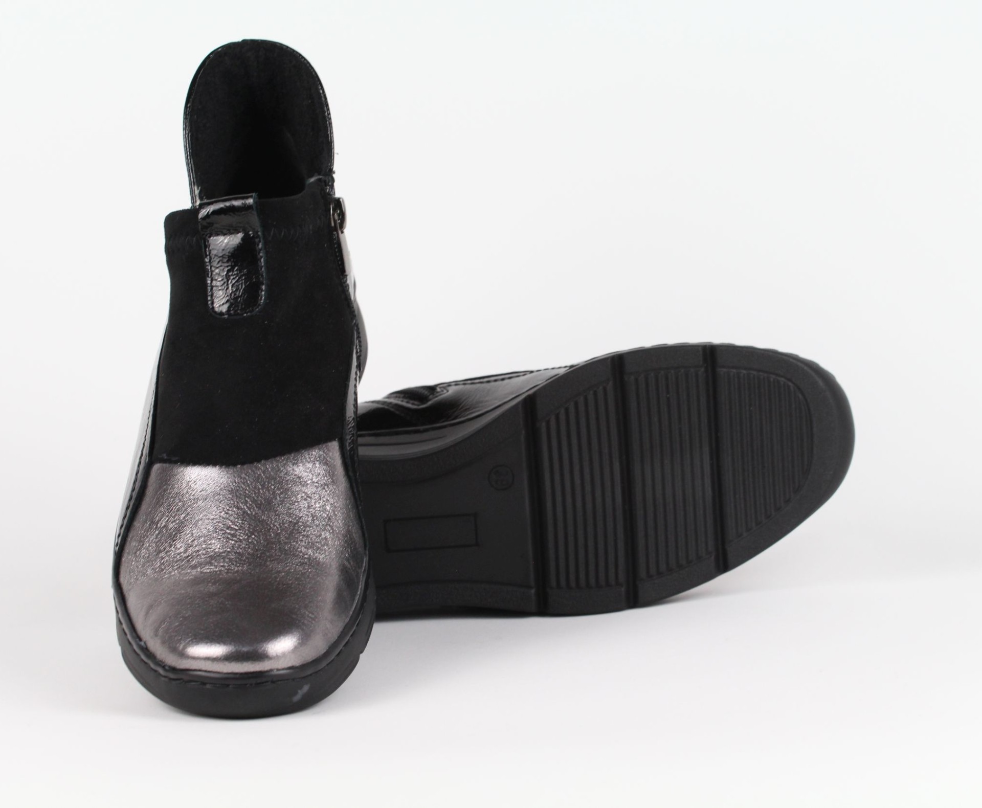 HELIOS fekete-ezüst női bőr magas szárú cipő