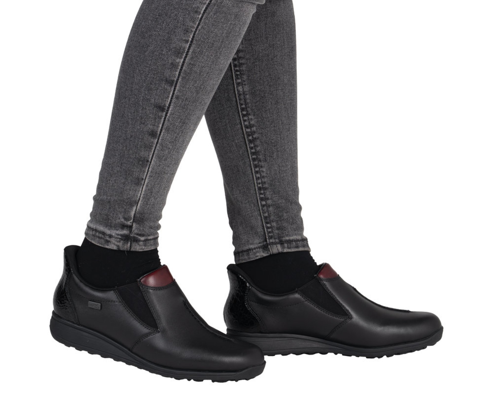 RIEKER fekete női vízálló bőr cipő