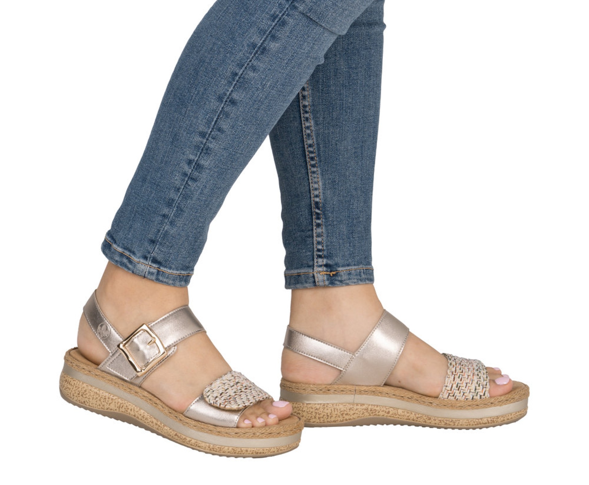 RIEKER arany telitalpú női bőr szandál 