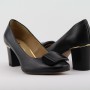 BUT-S fekete női magassarkú bőrcipő